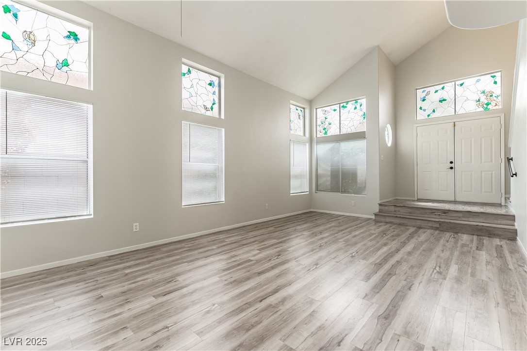 9044 Flutell Court Property Photo 2