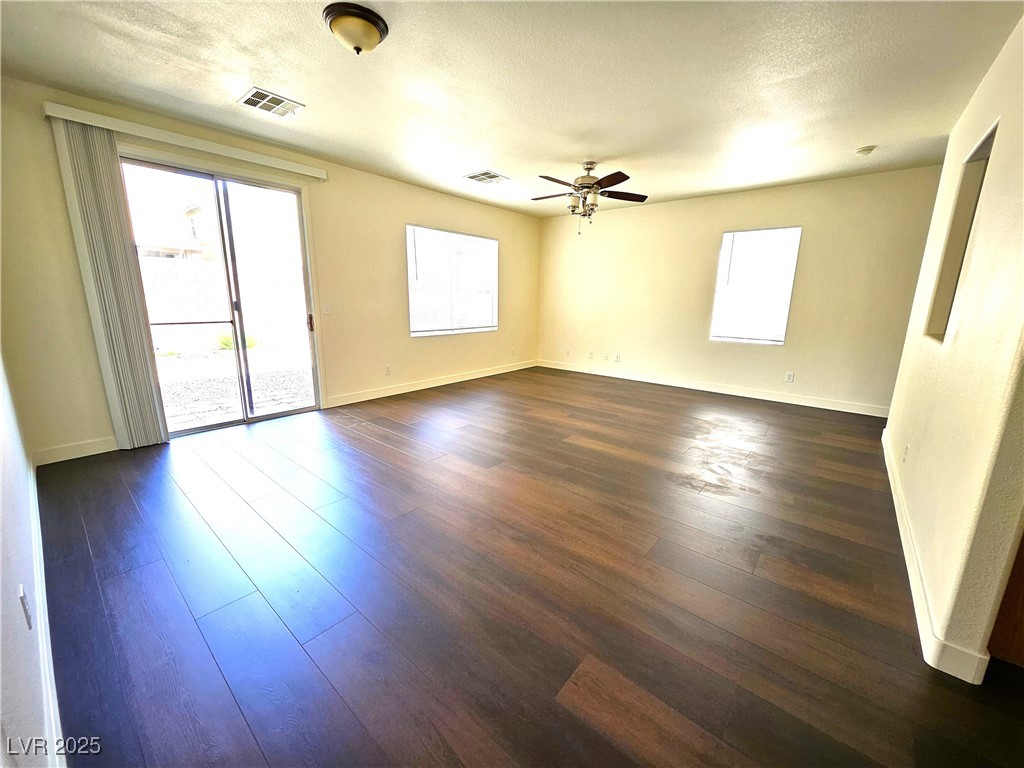 6374 Pronghorn Ridge Avenue Property Photo 4