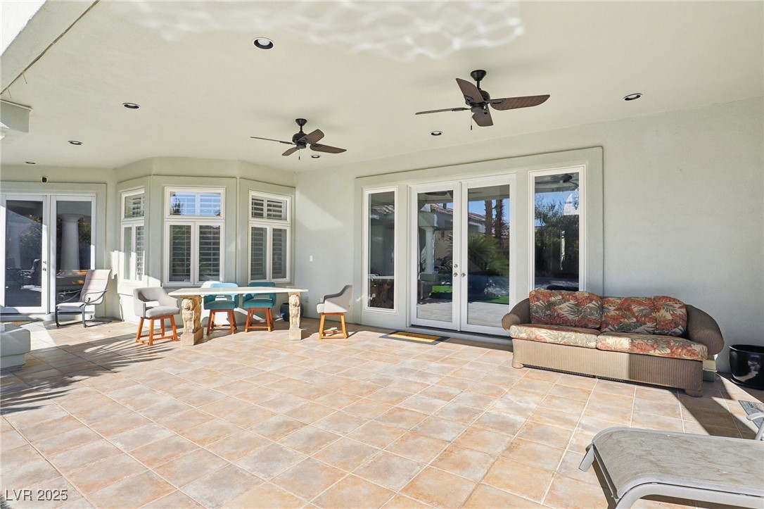 2338 Dolphin Court Property Photo 63