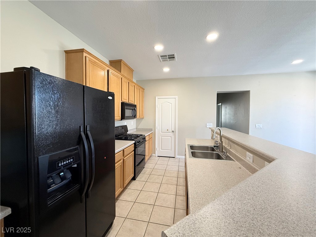 3916 Sweet Pine Street 101 Property Photo 2
