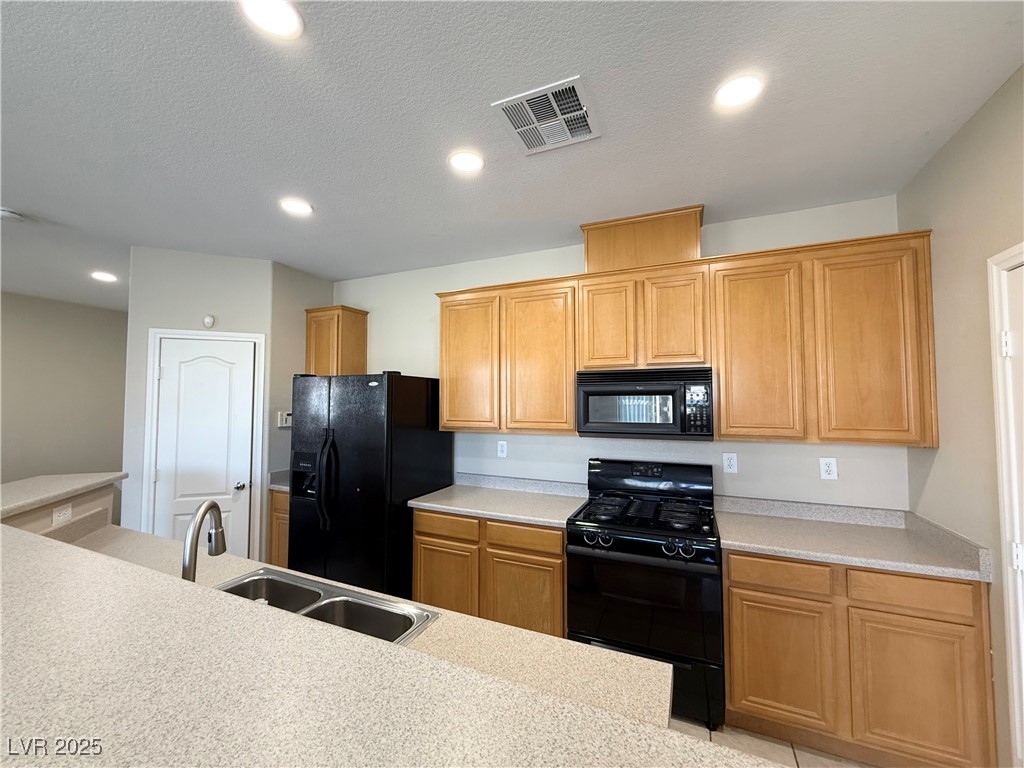 3916 Sweet Pine Street 101 Property Photo 3