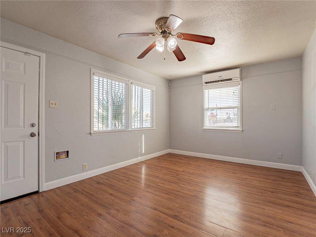 329 North 8th Street 714 Property Photo 8