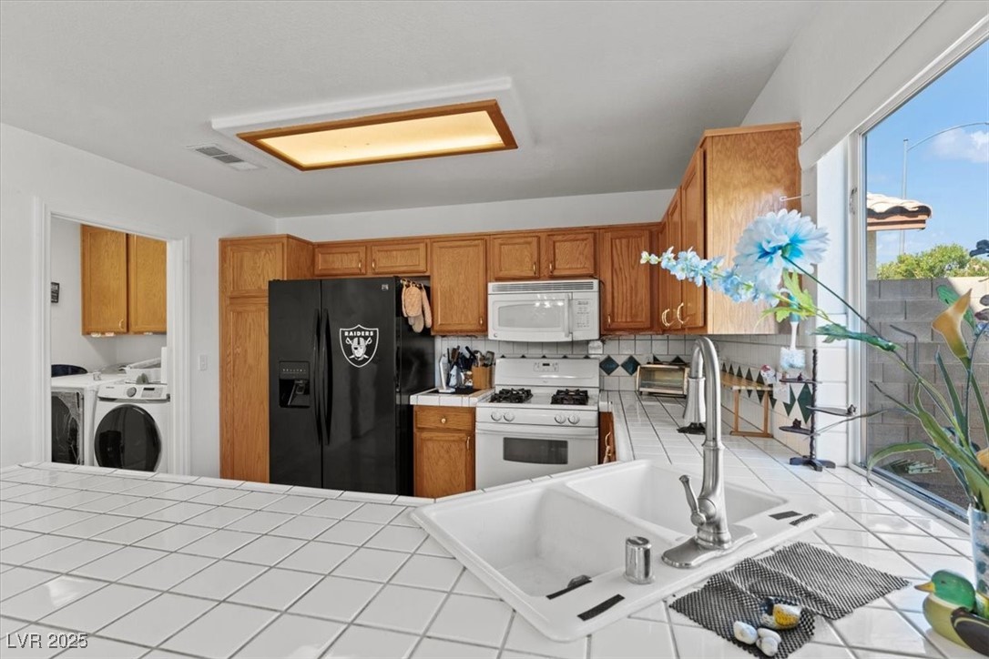 7954 Kentshire Drive Property Photo 12