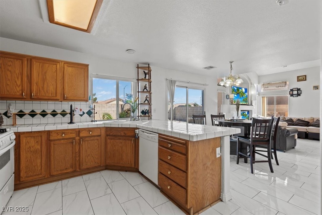 7954 Kentshire Drive Property Photo 13