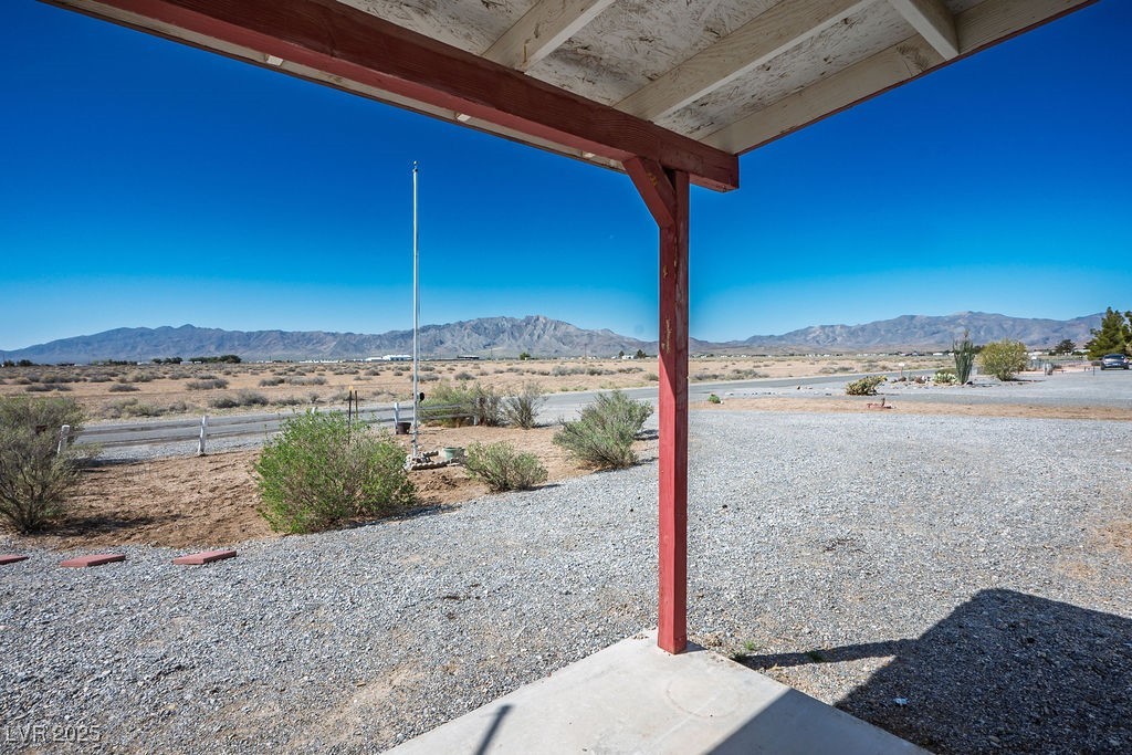2370 Schifrin Street Property Photo 4