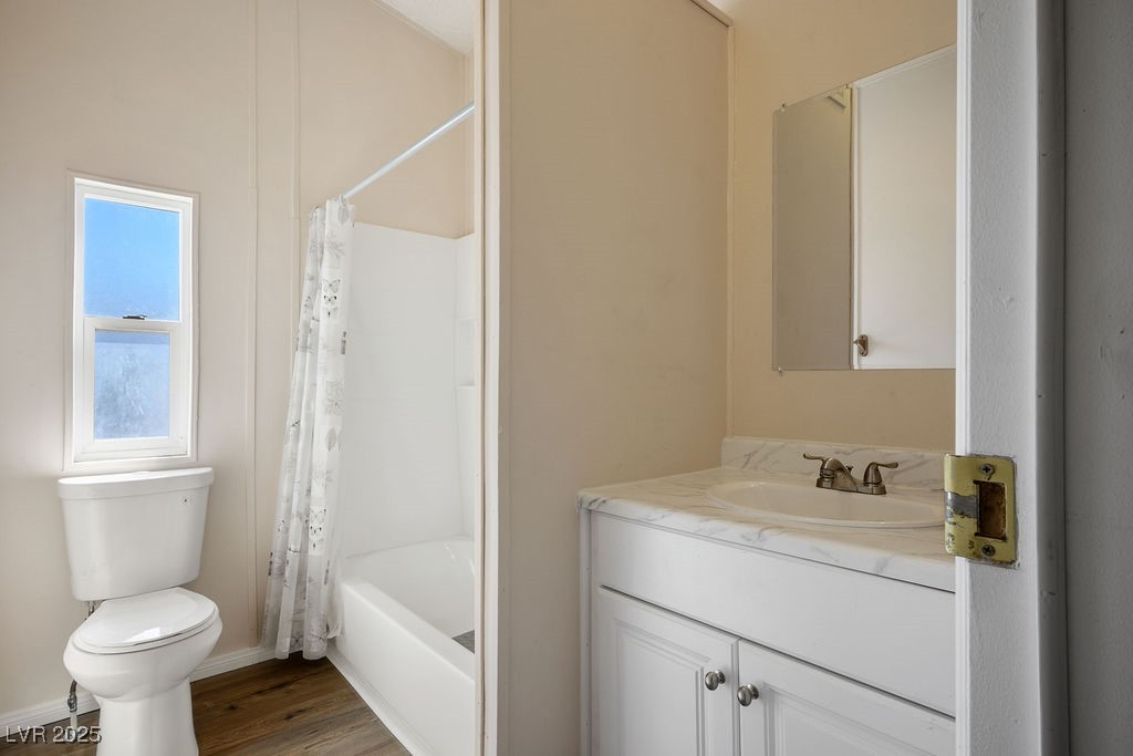 2370 Schifrin Street Property Photo 25