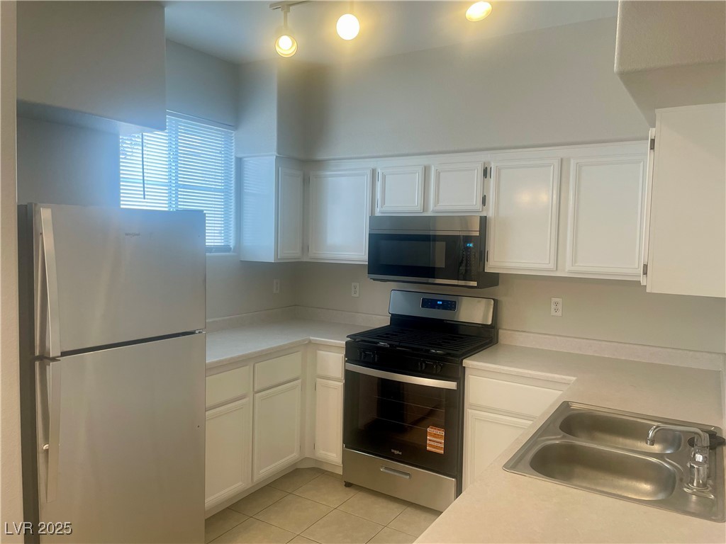 9050 Warm Springs Road 1008 Property Photo 5