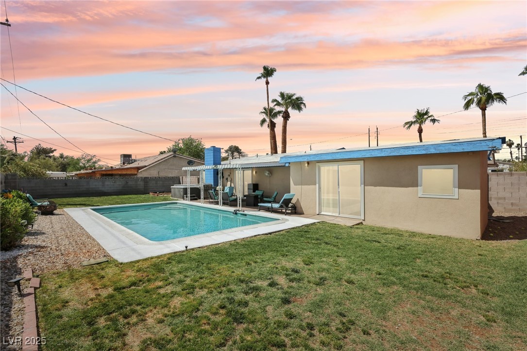 3140 Sundown Drive Property Photo 1