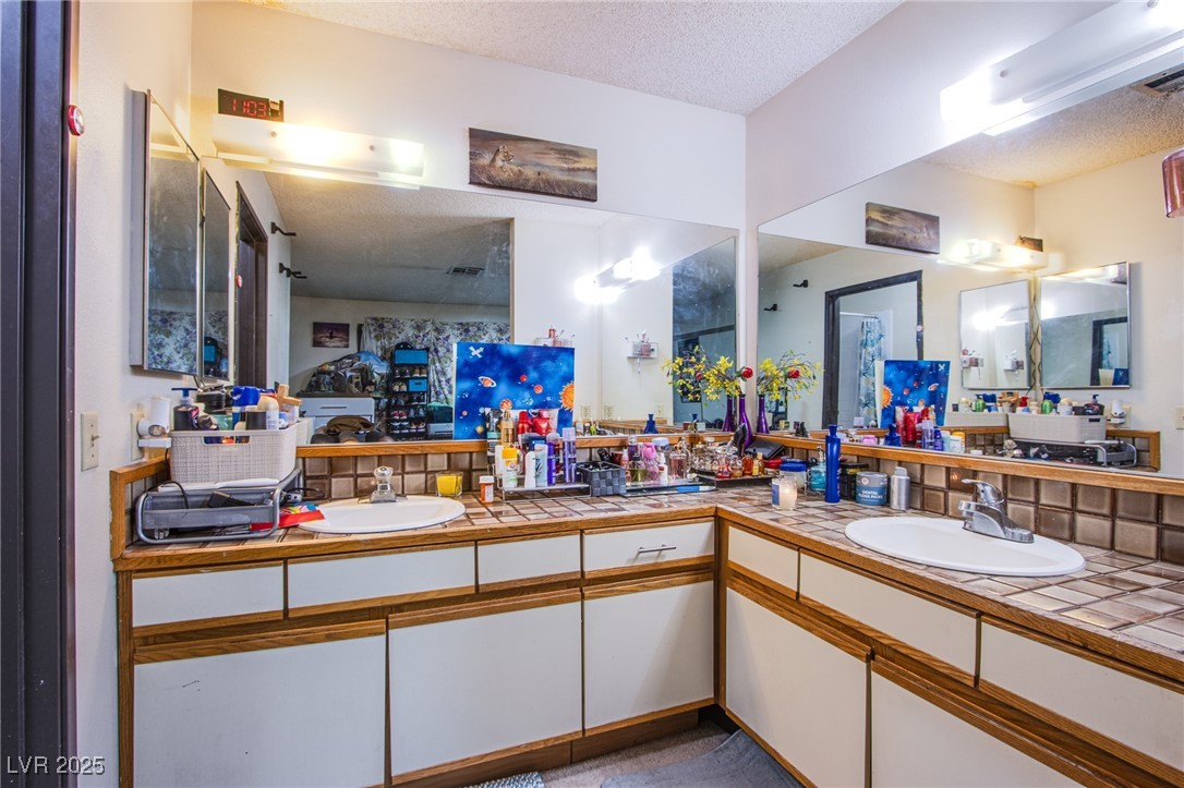 2080 Karen Avenue 9 Property Photo 15