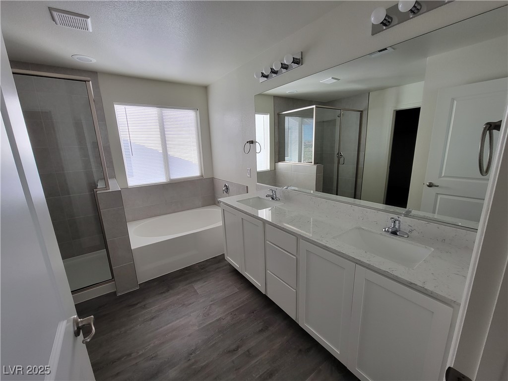 9159 Oxford Blue Avenue Property Photo 13