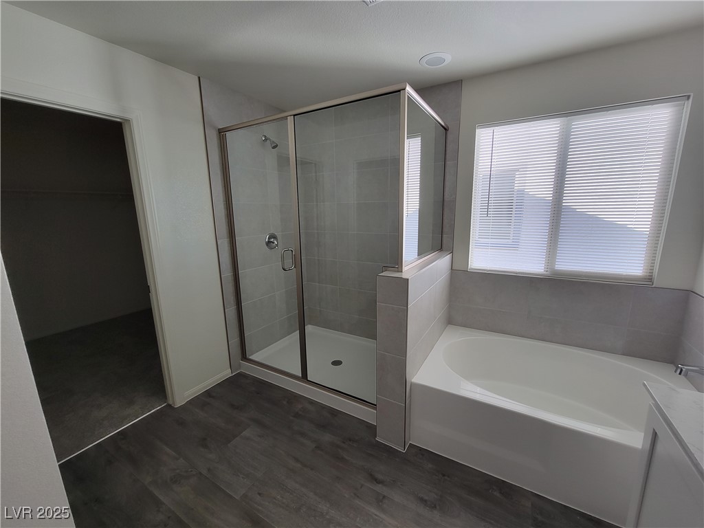 9159 Oxford Blue Avenue Property Photo 14