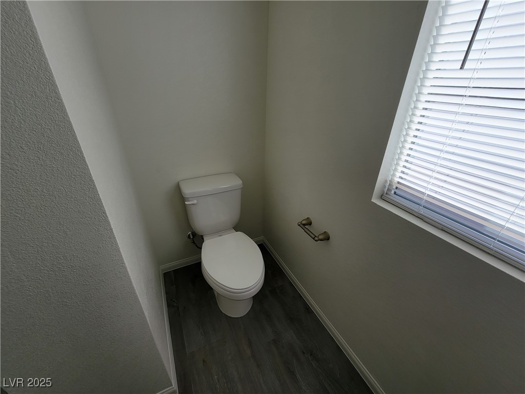 9159 Oxford Blue Avenue Property Photo 18