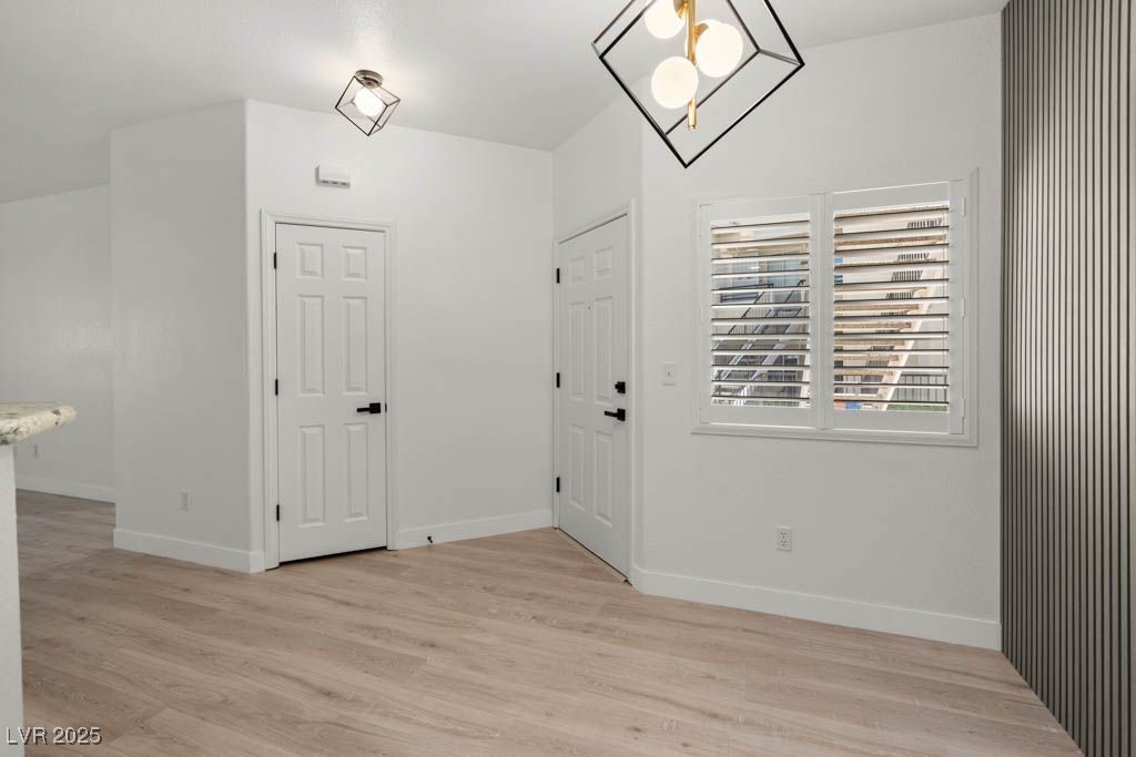3320 South Fort Apache Road 125 Property Photo 10
