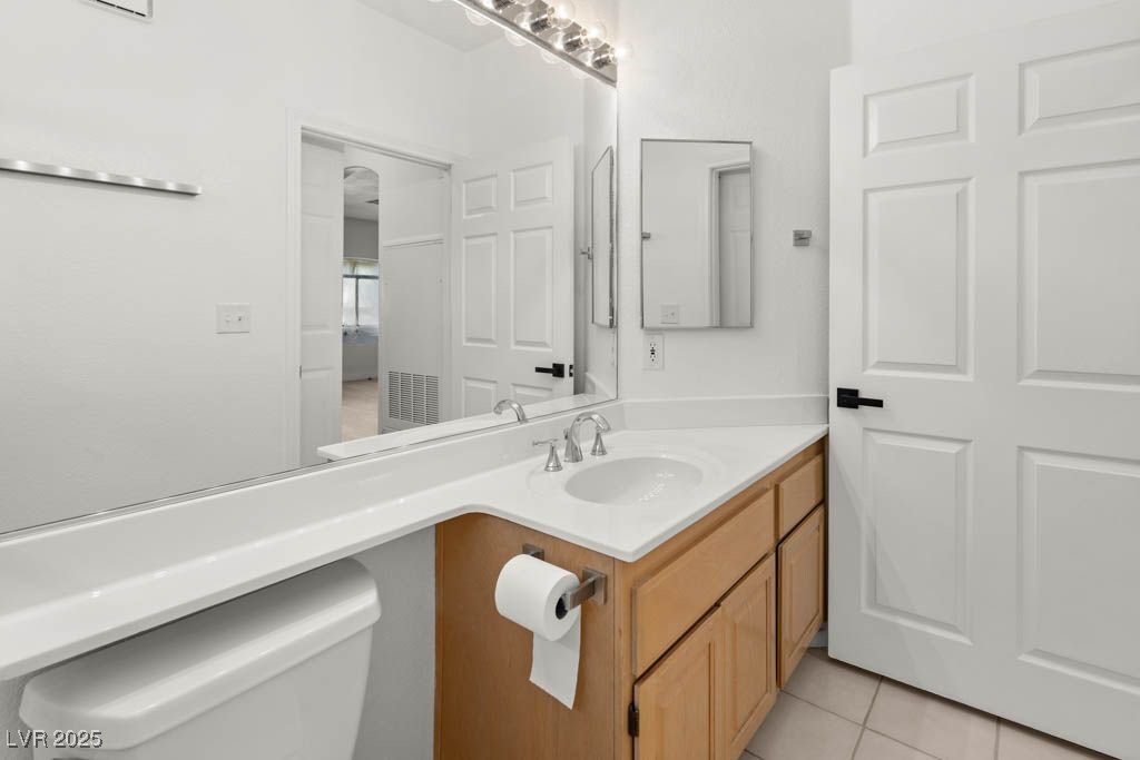 3320 South Fort Apache Road 125 Property Photo 12
