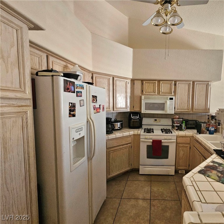 5225 West Reno Avenue 210 Property Photo 9