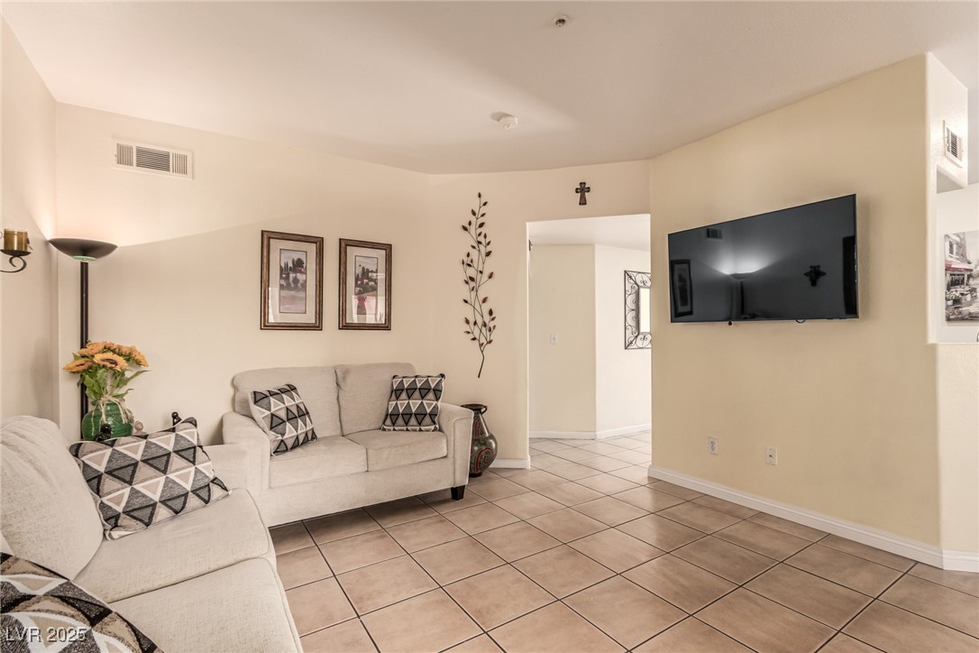 6480 Annie Oakley Drive 814 Property Photo 6