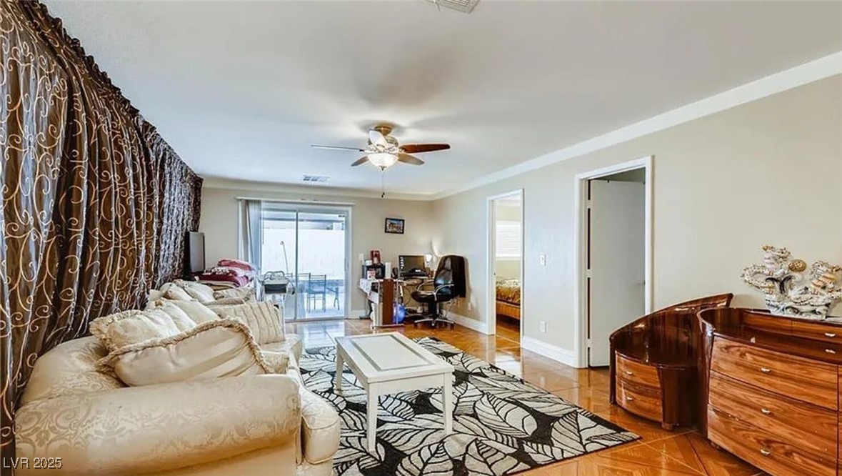 9772 Splendor Sky Avenue Property Photo 8
