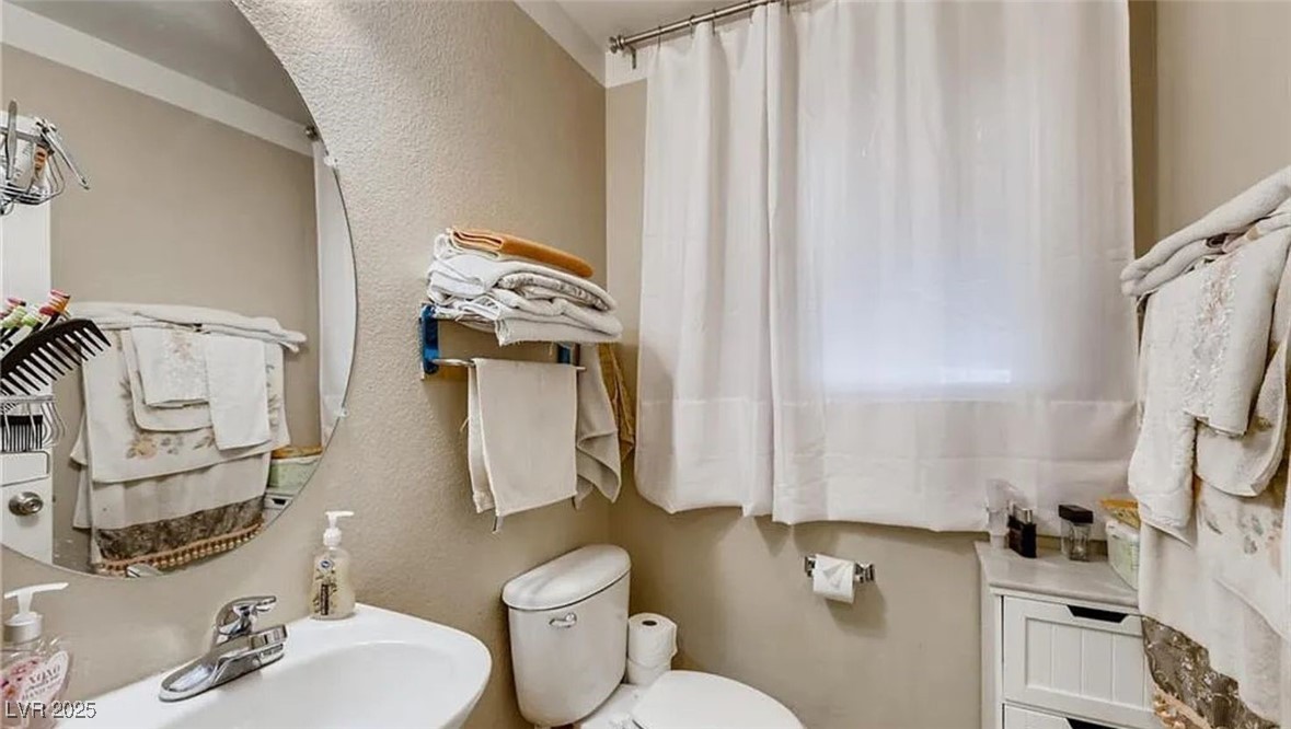 9772 Splendor Sky Avenue Property Photo 14