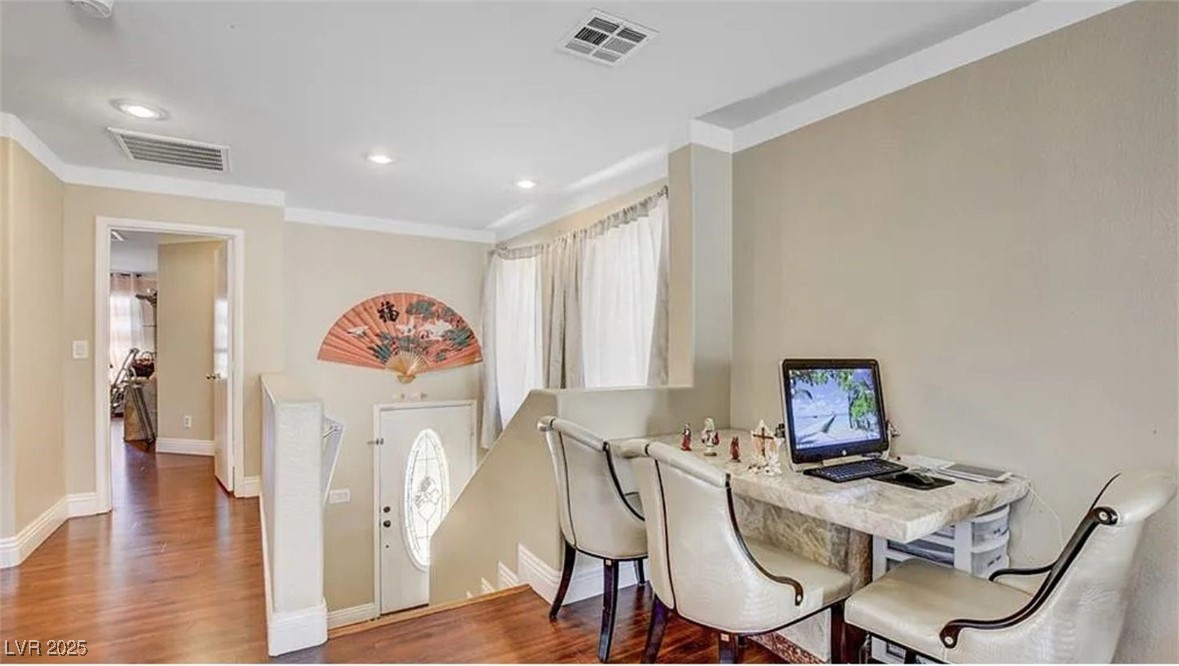 9772 Splendor Sky Avenue Property Photo 19