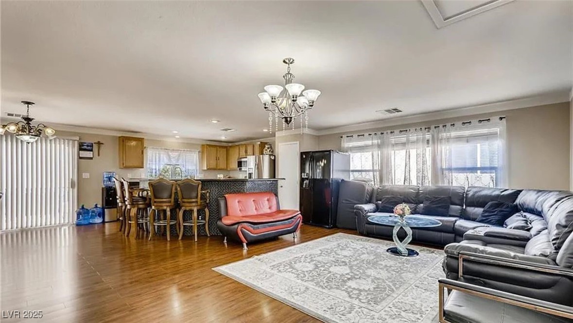 9772 Splendor Sky Avenue Property Photo 22