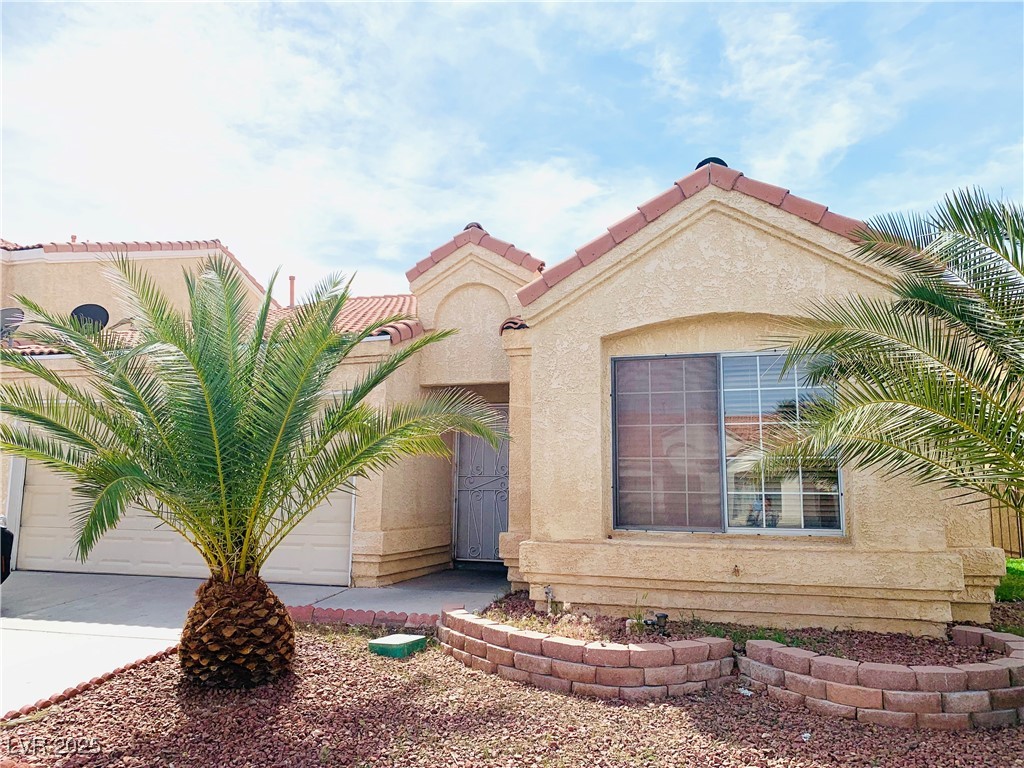 1629 Royal Palm Drive Property Photo 1