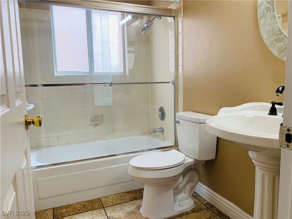 1629 Royal Palm Drive Property Photo 12