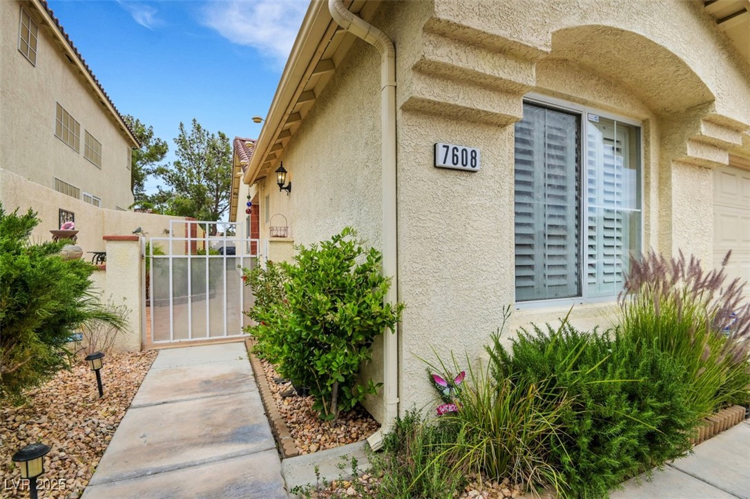7608 Vista Hills Drive Property Photo 3