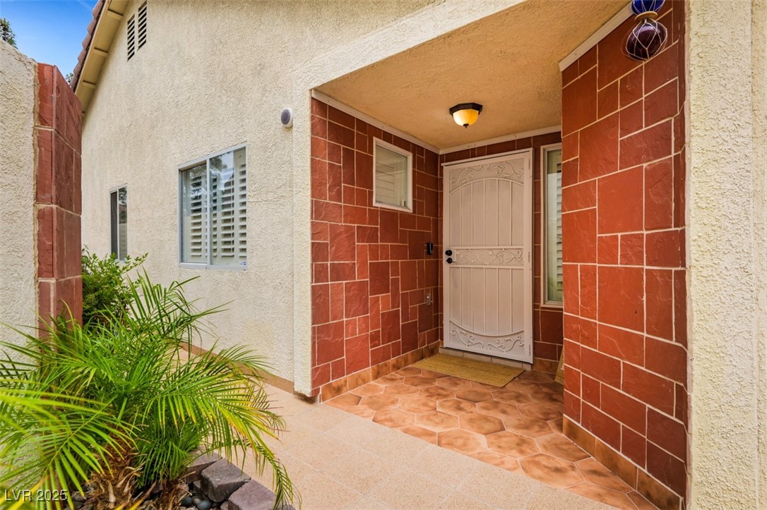 7608 Vista Hills Drive Property Photo 4