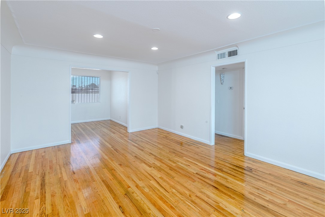 2305 Santa Paula Drive Property Photo 8