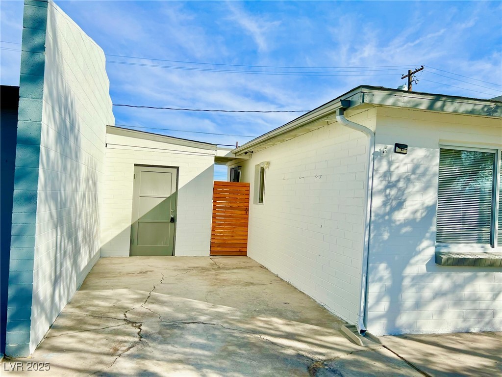 2305 Santa Paula Drive Property Photo 34