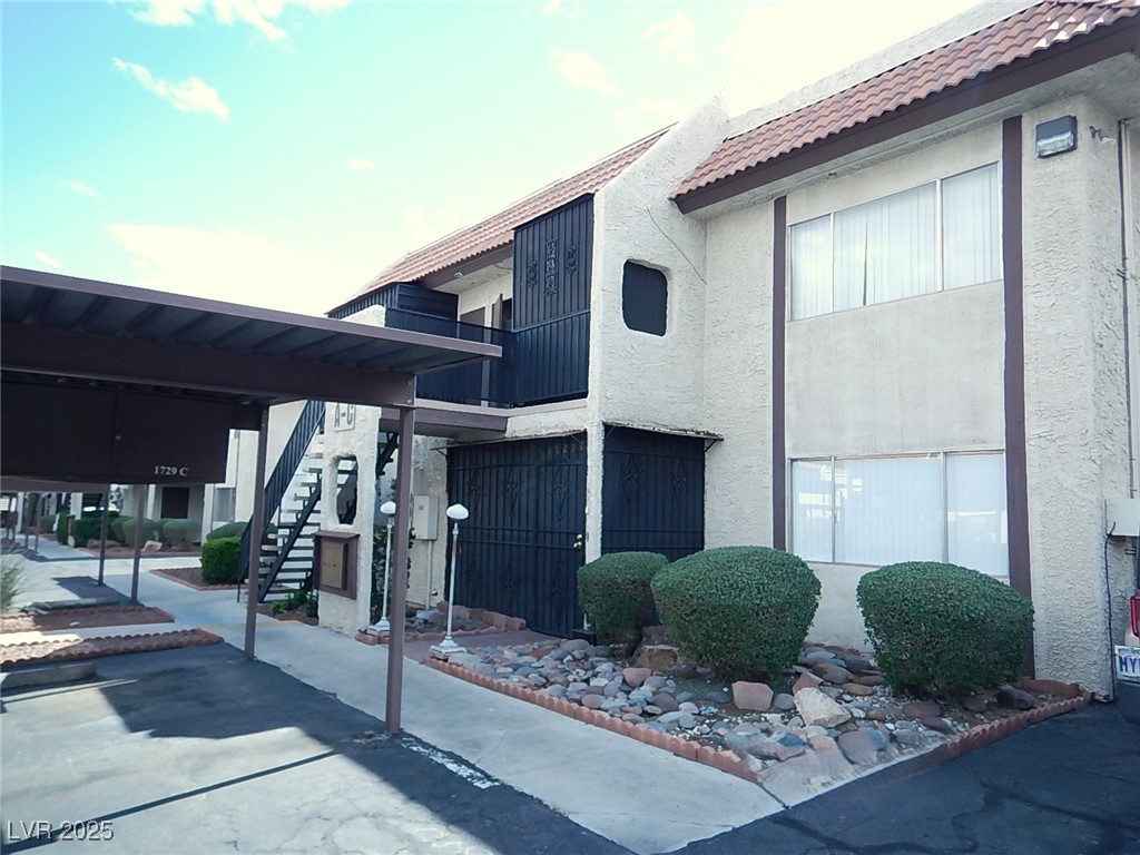 1729 Jupiter Court C Property Photo 1