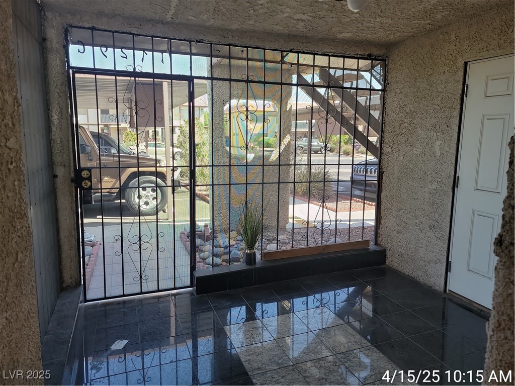 1729 Jupiter Court C Property Photo 3