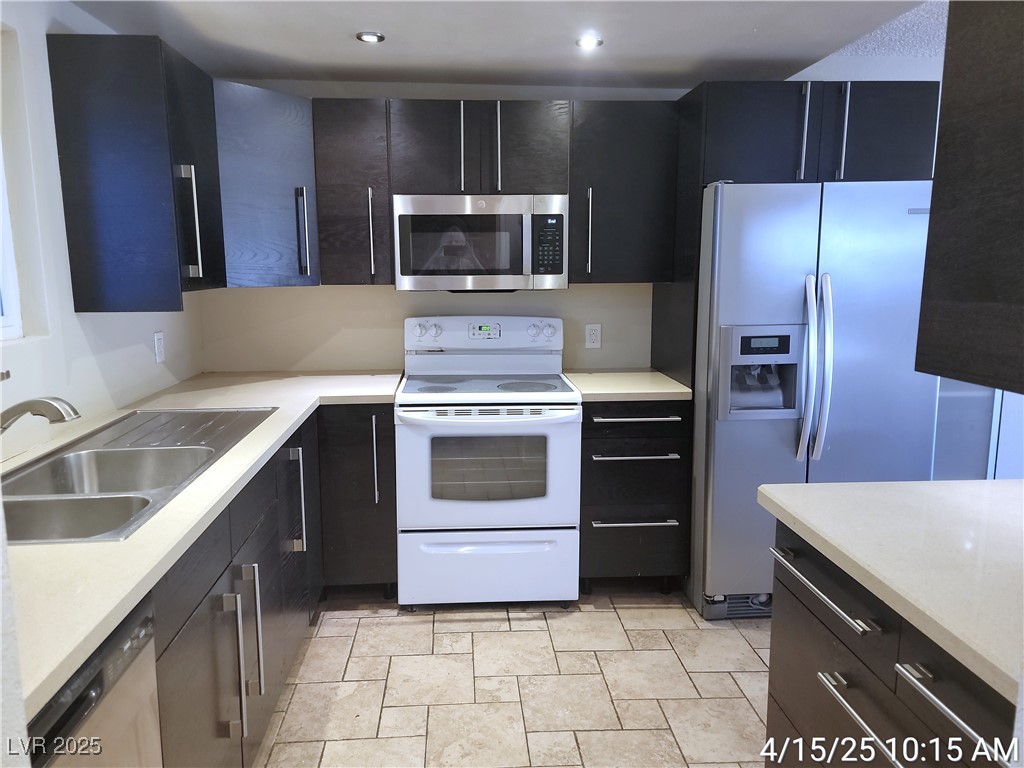 1729 Jupiter Court C Property Photo 4