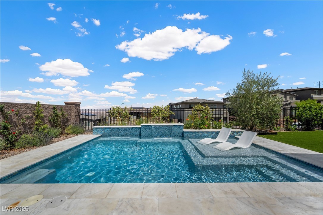 298 Watteau Court Property Photo 4