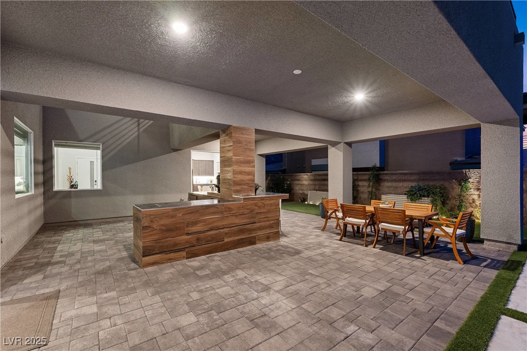 298 Watteau Court Property Photo 25