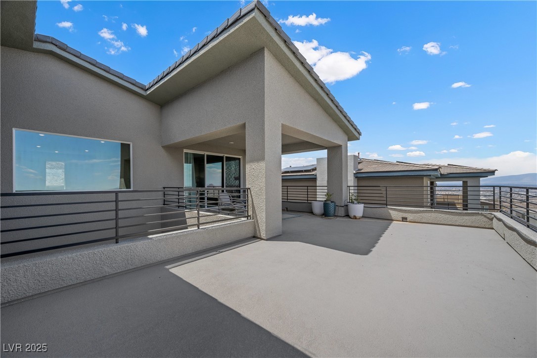 298 Watteau Court Property Photo 40