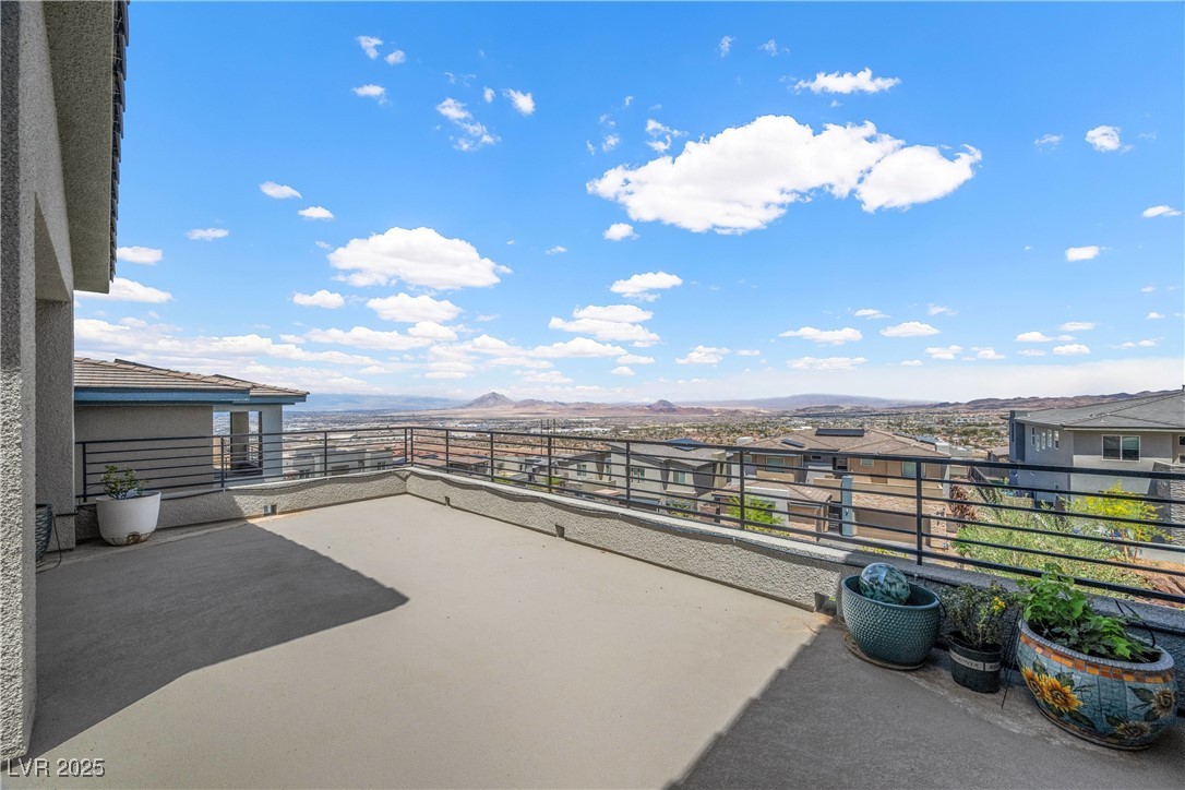 298 Watteau Court Property Photo 44