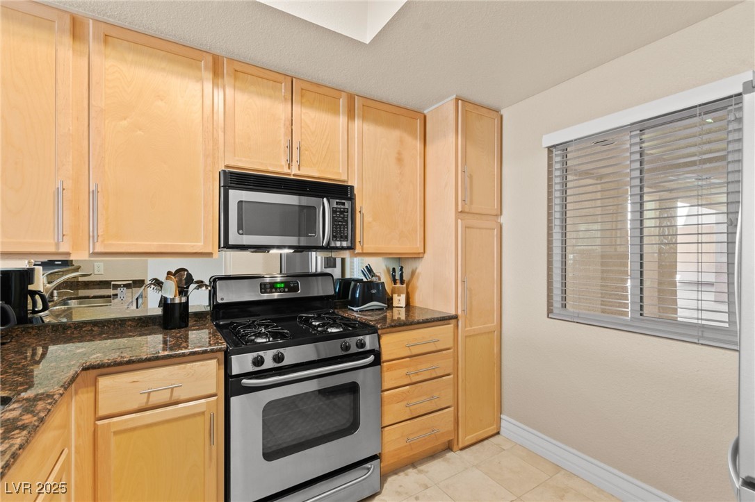 220 East Flamingo Road 111 Property Photo 11