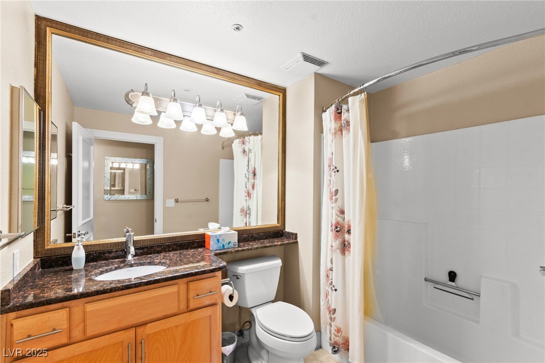 220 East Flamingo Road 111 Property Photo 15