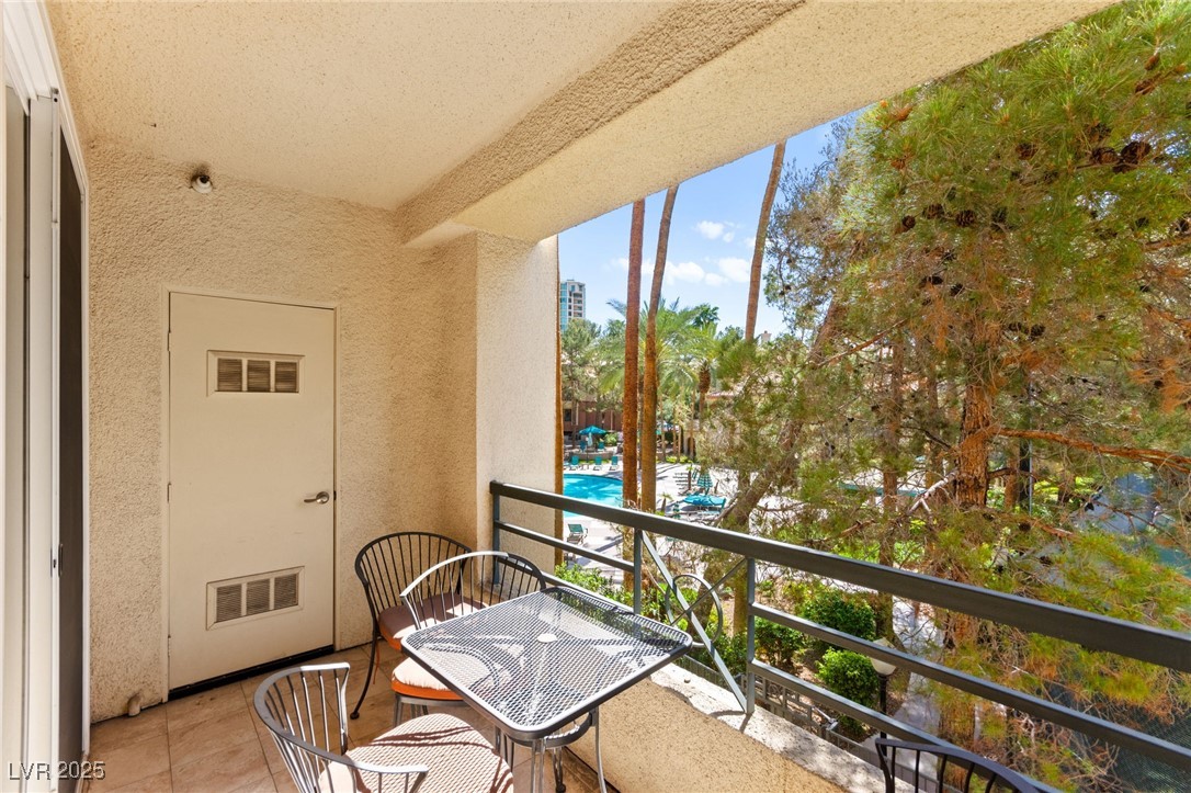 220 East Flamingo Road 111 Property Photo 26