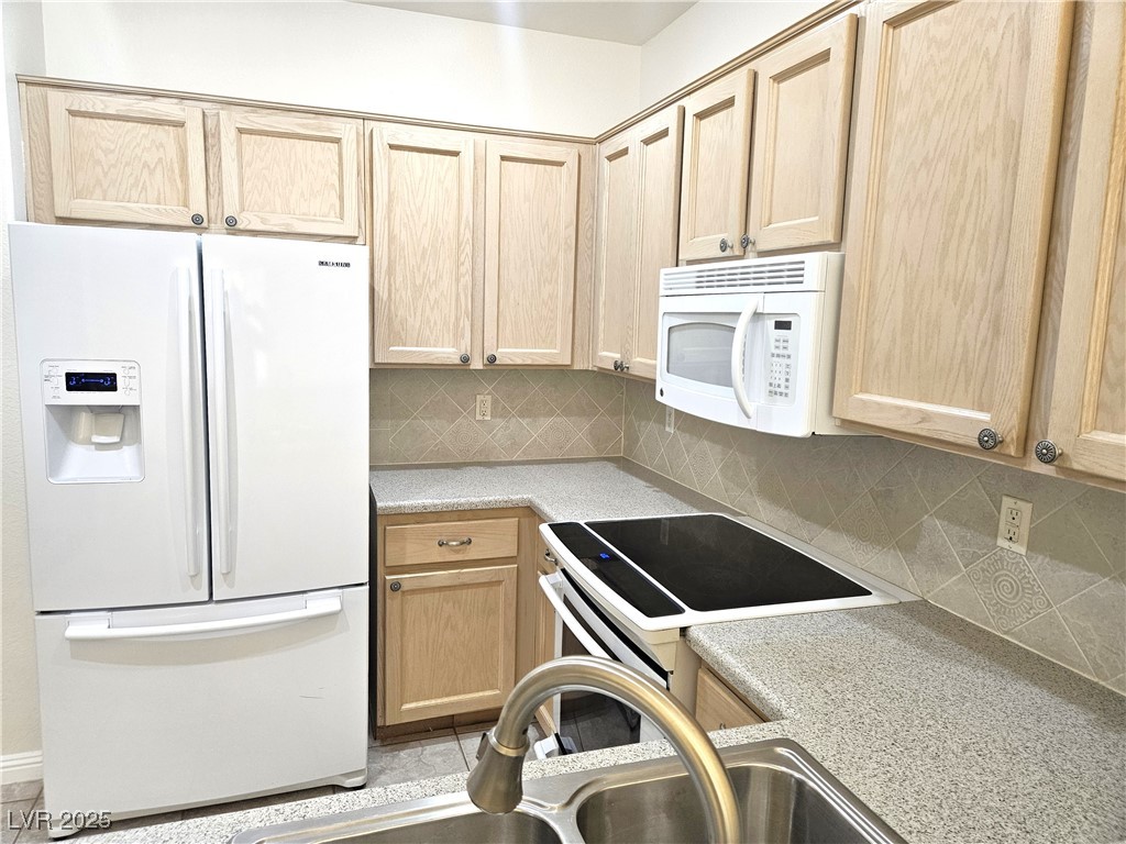 2545 Shellsburg Avenue Property Photo 19