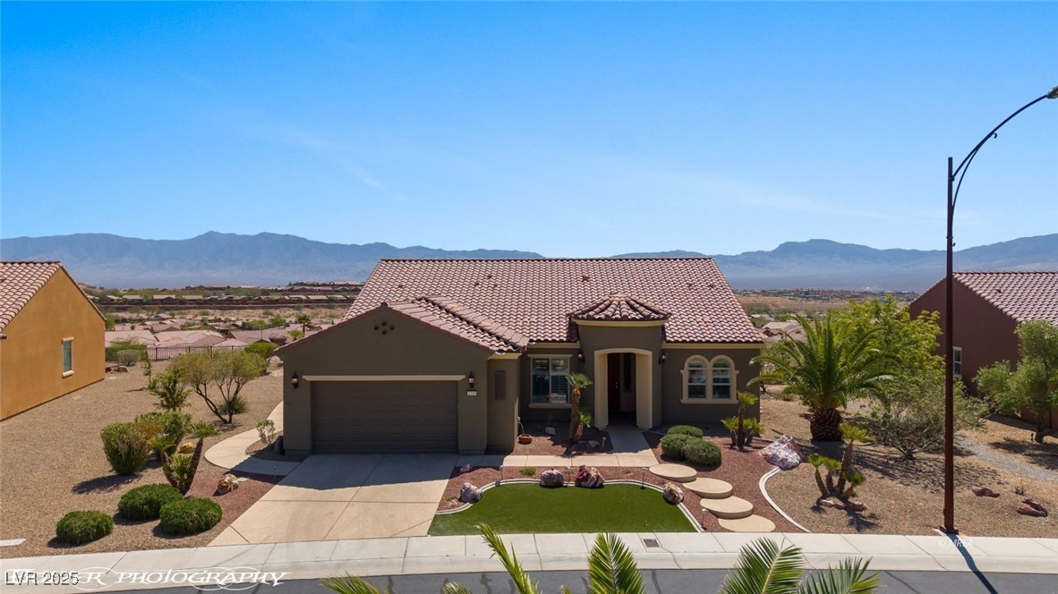 1348 Basin View Property Photo 3