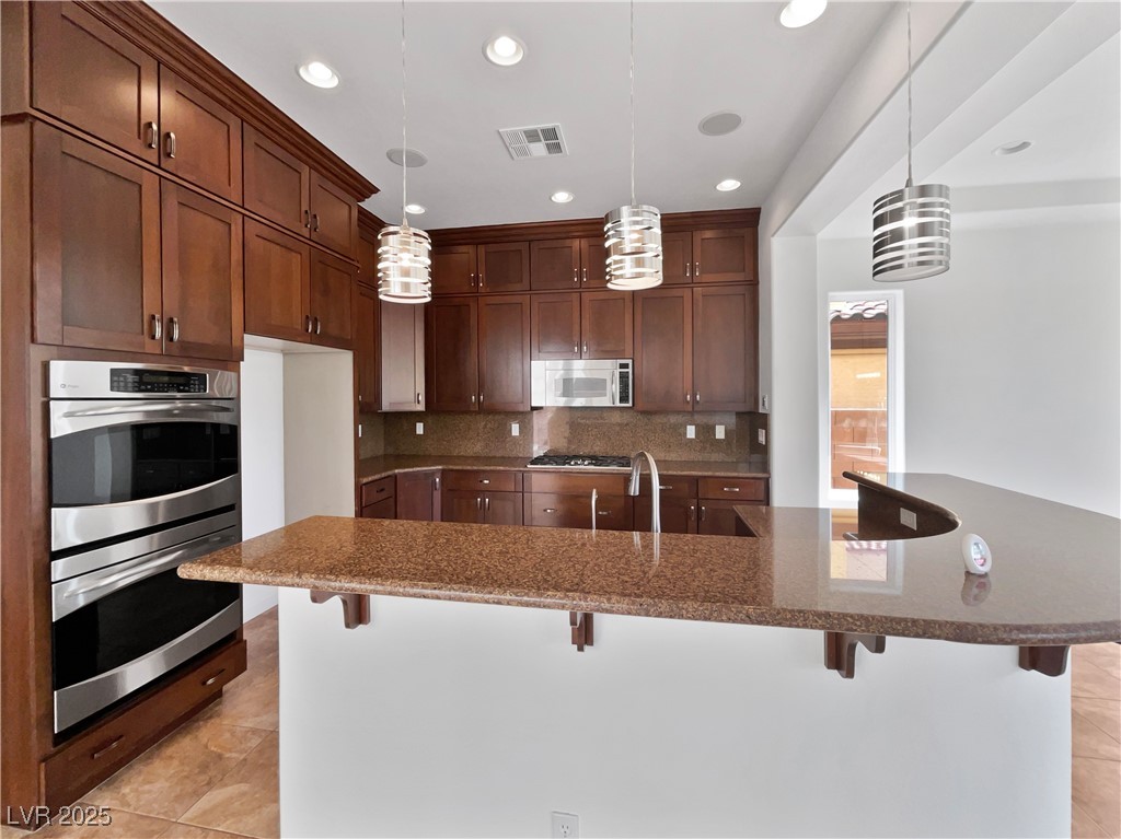 10715 Lenore Park Court Property Photo 6
