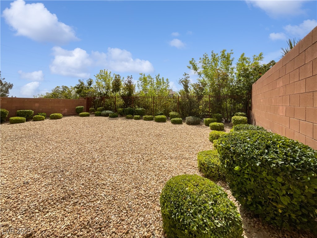 10715 Lenore Park Court Property Photo 21