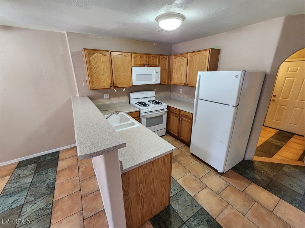 1920 Hodgenville Street 102 Property Photo 9