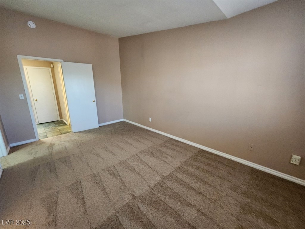 1920 Hodgenville Street 102 Property Photo 34