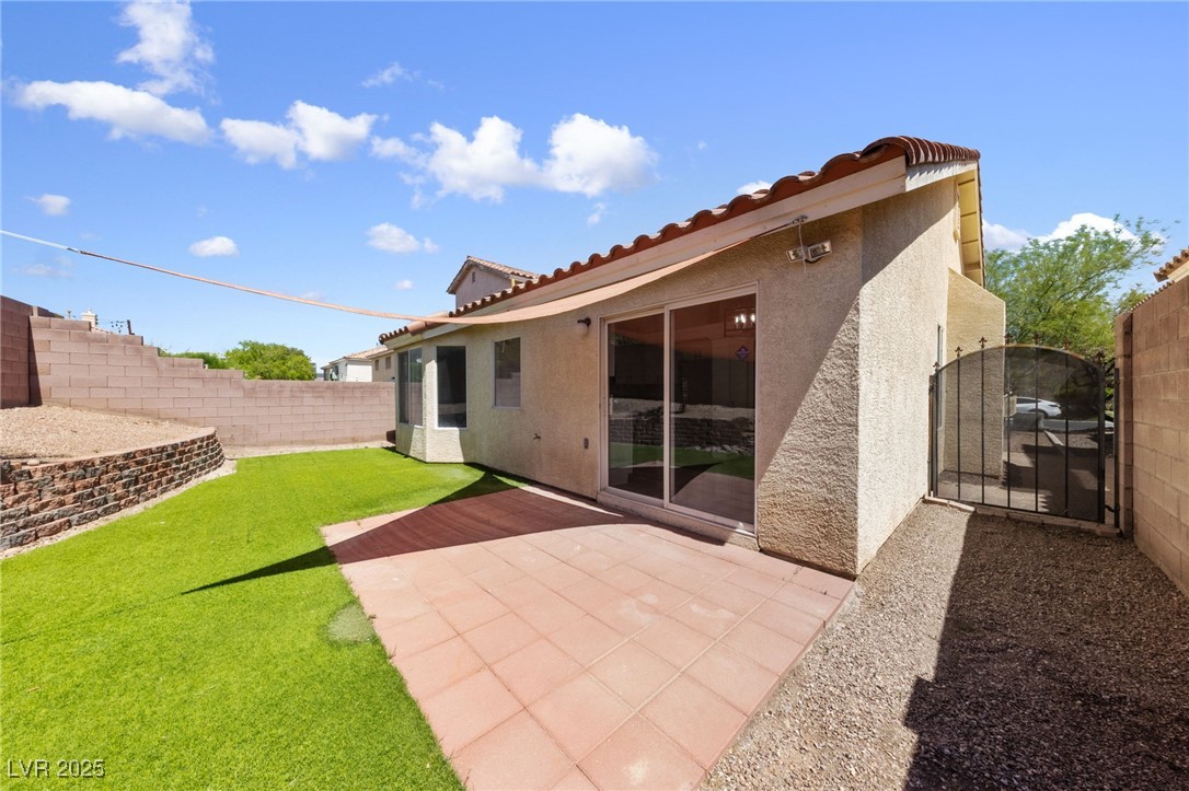 7441 Aurora Glow Street Property Photo 4
