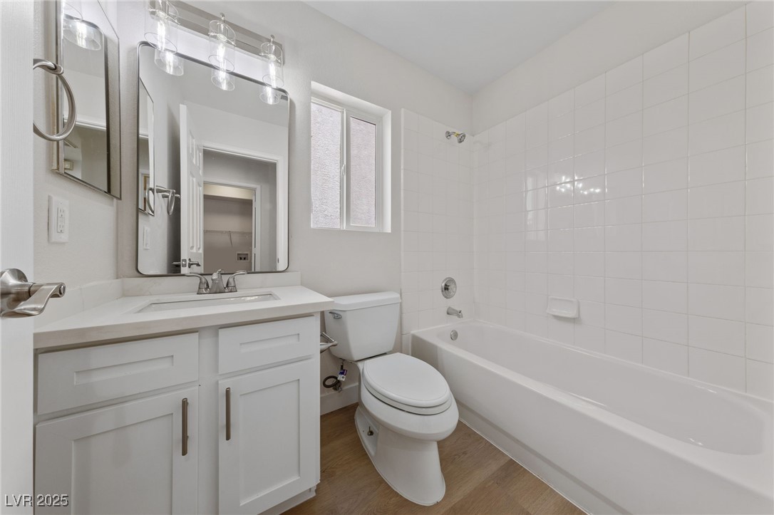 7441 Aurora Glow Street Property Photo 15