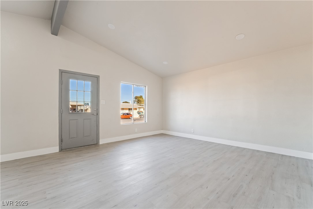 1720 Hassett Avenue Property Photo 6