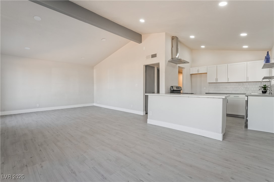1720 Hassett Avenue Property Photo 8